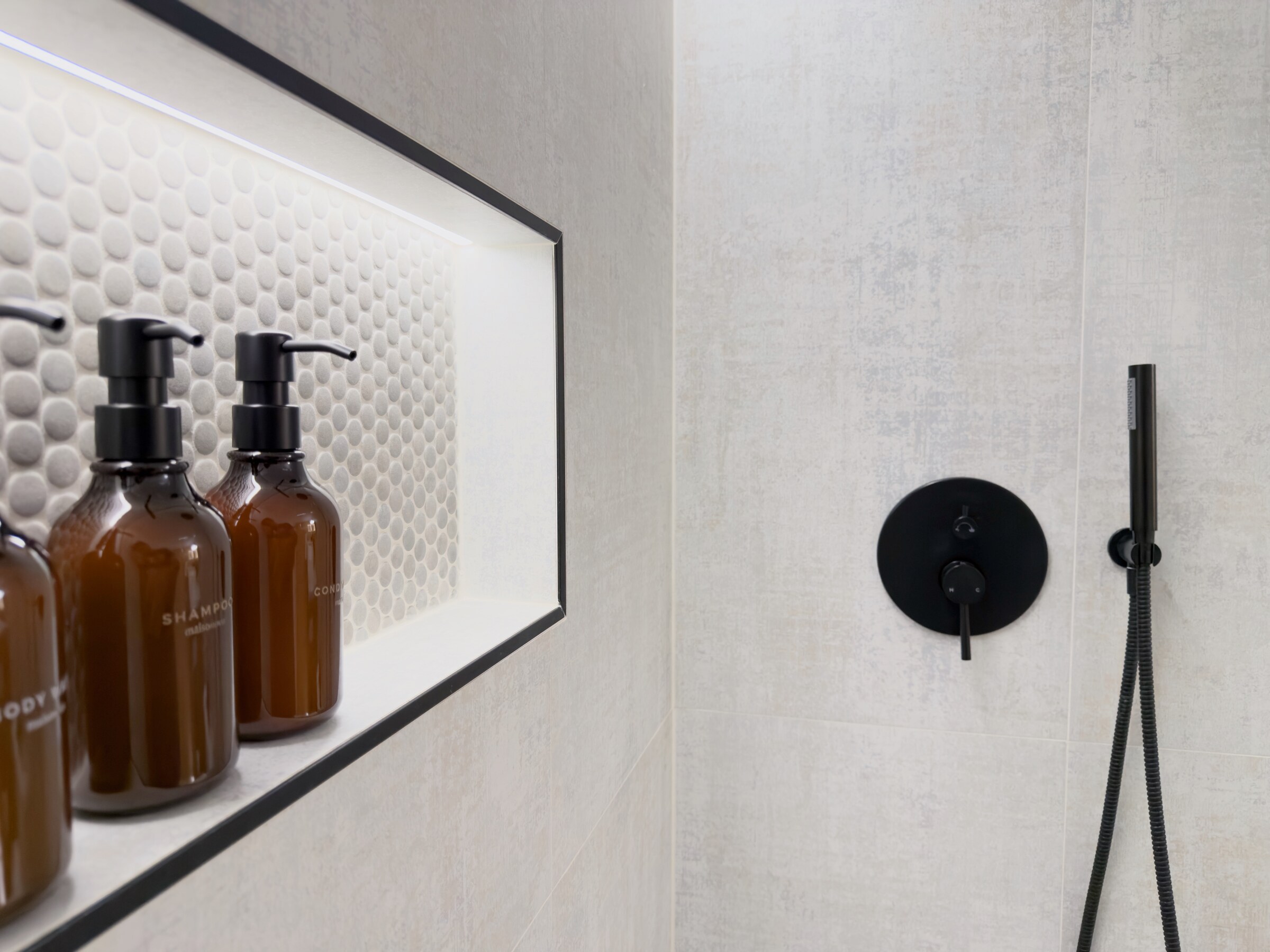 Bath · concrete